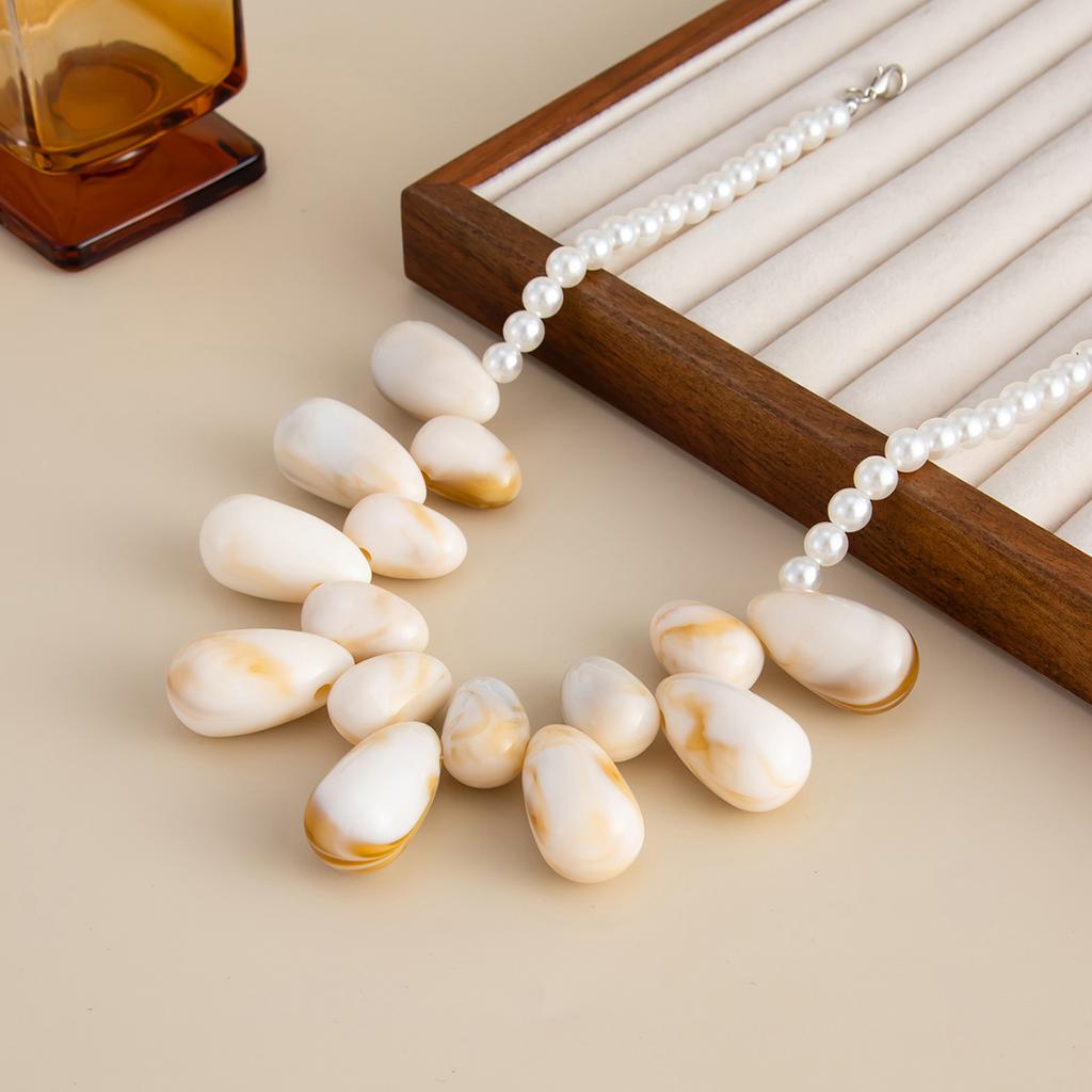 Exaggerated Water Drop Resin Pendant Choker Necklace Women Boho Clavicle Chain Statement Jewelry Gift