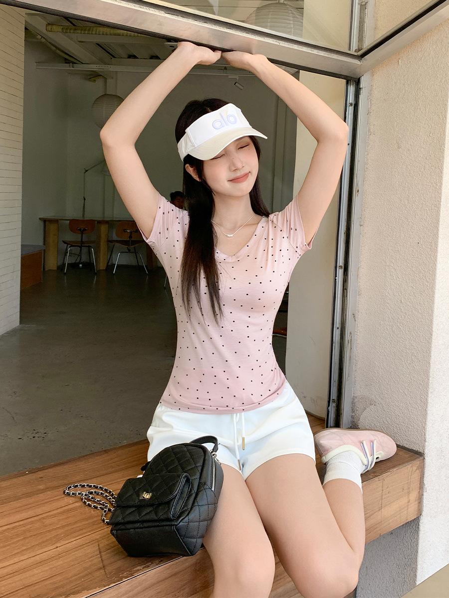 

Korean sexy pure desire V-neck polka dot design short-sleeved T-shirt women s summer new slim-fit short top S