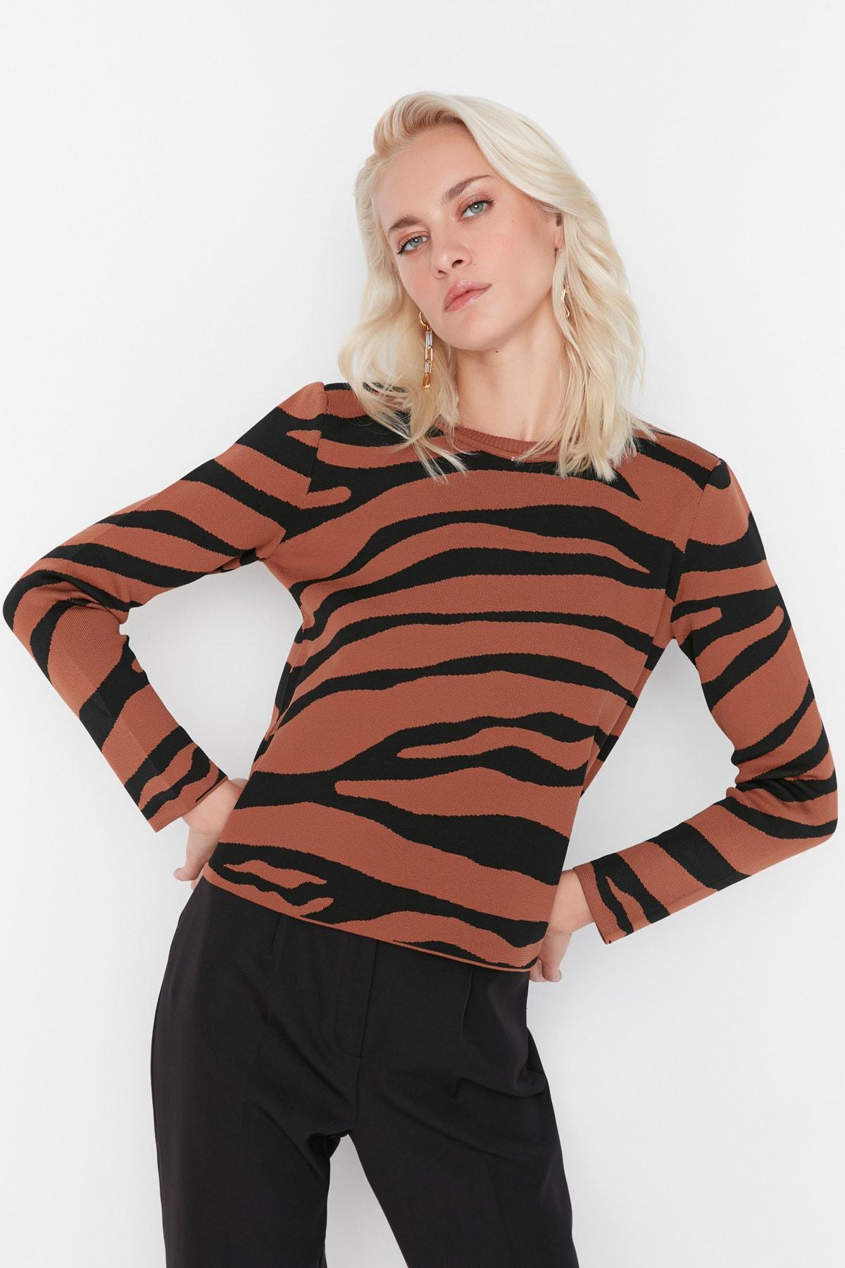 

Жаккардовый трикотаж с корицей TWOAW23KZ00781