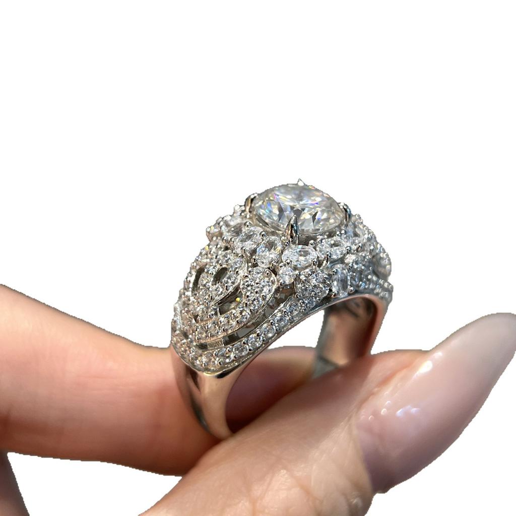 S925 Sterling Silver Heavy Industry 2 Carat 8.0 Round Bag Manor Hollow Mozzarella Diamond Ring Super Flash High-end Temperament Ring