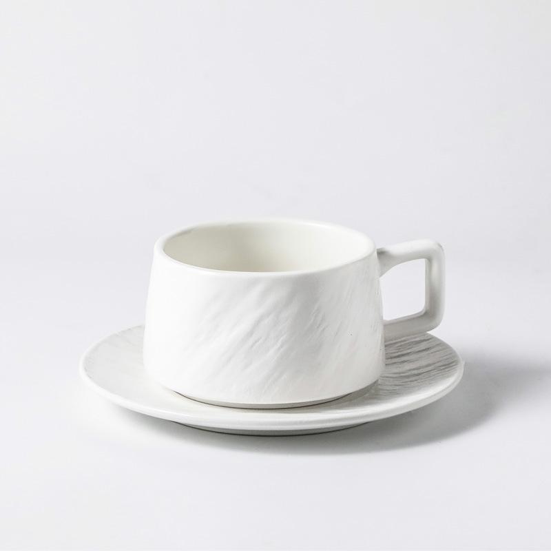 

Simple ceramic coffee cup light luxury niche hanging ear coffee cup saucer small high value Japanese tea cup saucer breakfast cup 250ml