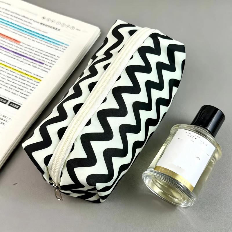 Hot Sale Cute Pencil Case Carrot Element Large Capacity Pencil Bag Storage Bag Stationery Bag For Students