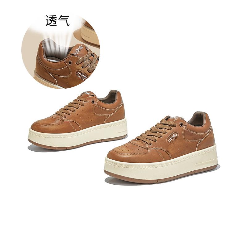 Leather little white shoes women's autumn new retro versatile board shoes women's old leisure sports not tired feet women's shoes