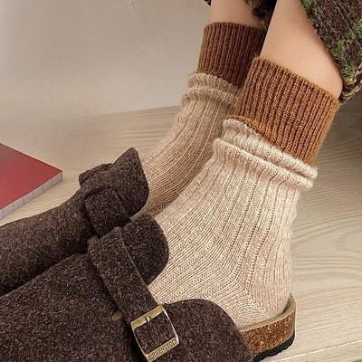 Damskie jesienno-zimowe pogrubione ciepłe luźne skarpetki z wełny z wzorem księżyca i gwiazd, do noszenia w domu