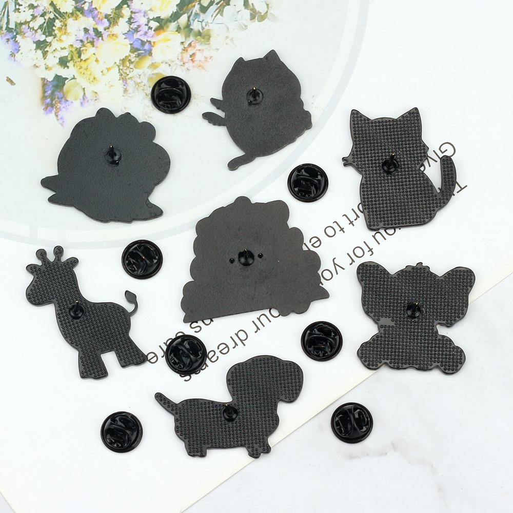 Cute Animal Forest Garden Enamel Pin Cat Dog Bear Giraffi Bunny Brooches Cartoon Bag Lapel Pins Badge Jewelry Kids Friends Gifts