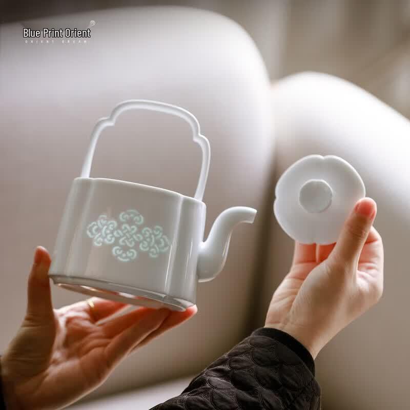 Jade Begonia Oriental Teacup Set