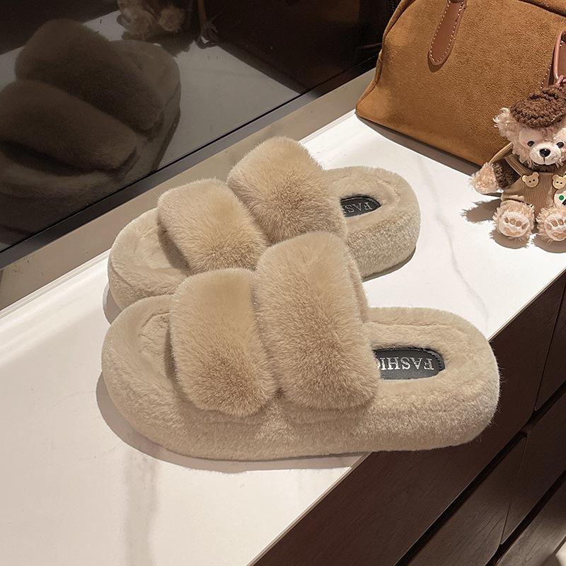 Thick-bottomed High-end Fluffy Slippers for Women's Outer Wear 2025 Autumn and Winter New Retro Fashion Fluffy One-word Cotton Slippers