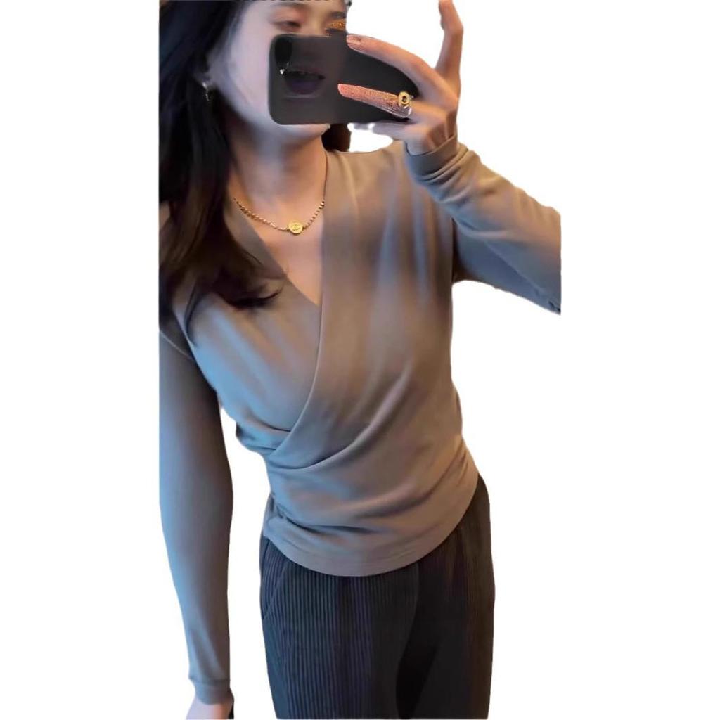 Plus Size Women's Wine Red V-Neck Long Sleeve Base Layer Top - Chic Slimming Autumn Innerwear
