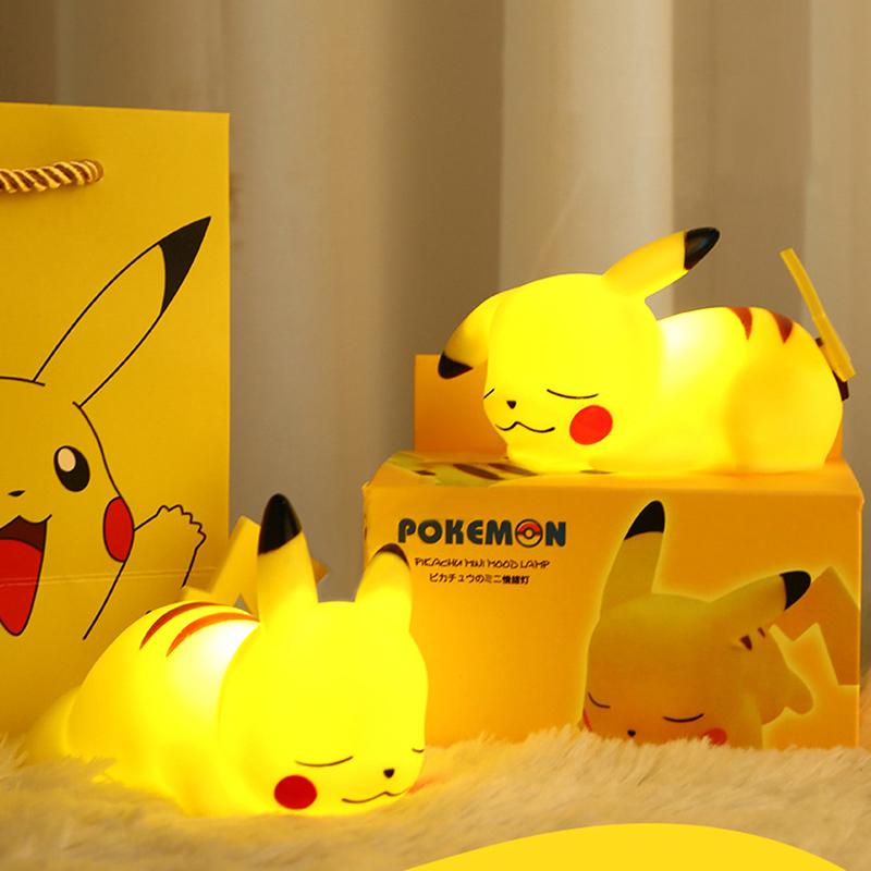Pokemon Pikachu Nattlys Glødende Leketøy for Barn Pokemon Pikachu Søt Nattbordslampe Barnas Bursdags Julegave