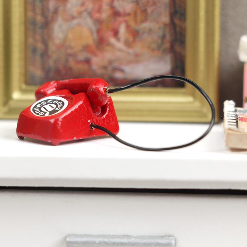 1:12 Miniature Dollhouse Retro Telephone Model - Red & Black