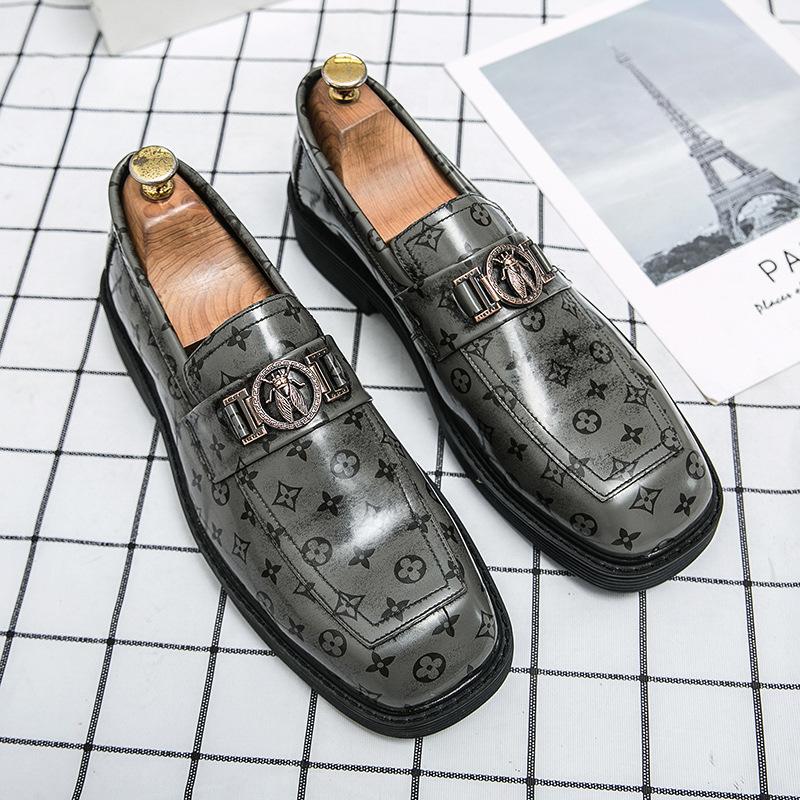 Men's Classic Simple Munch Shoes Pointed Buckle Retro Loafers British Style Business Casual Versatile Dress Shoes