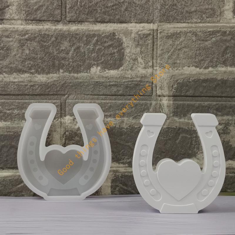 Multipurpose Silicone Mould for Creating Heart Shaped Horseshoe Figurines Suitable with Plasters Materials Easy Cleaning 55KF