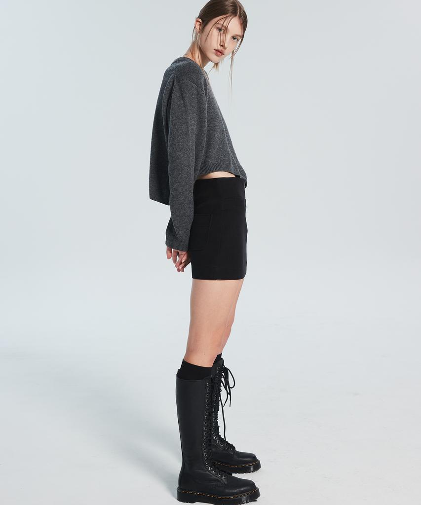 RACLEUR Ra Asymmetrical Crop Knit [Charcoal]