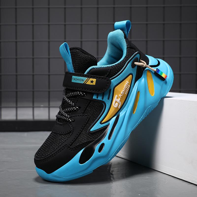 1876 students boys sports shoes waterproof leather surface primary school students casual running shoes lightweight soft sole medium and large childr
