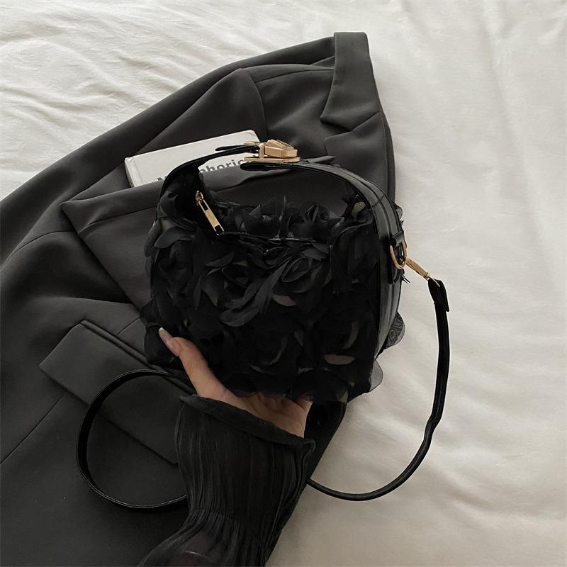 

Premium Lace Flower Dinner Bag Bridal Wedding Dress Bag Sweet Shoulder Crossbody Handbag