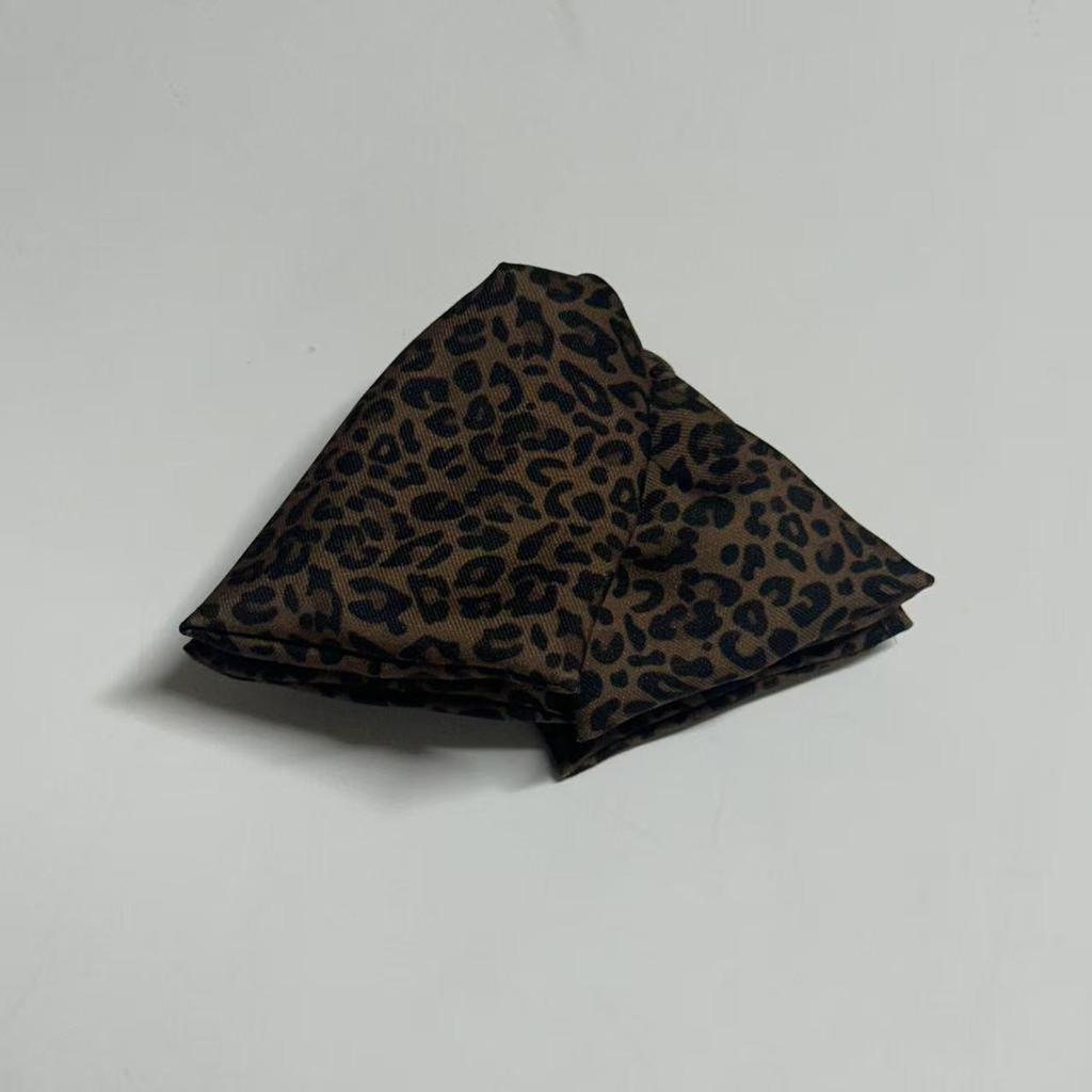 French Velvet Color-Block Triangle Hair Claw - High-End Autumn/Winter Updo Clip