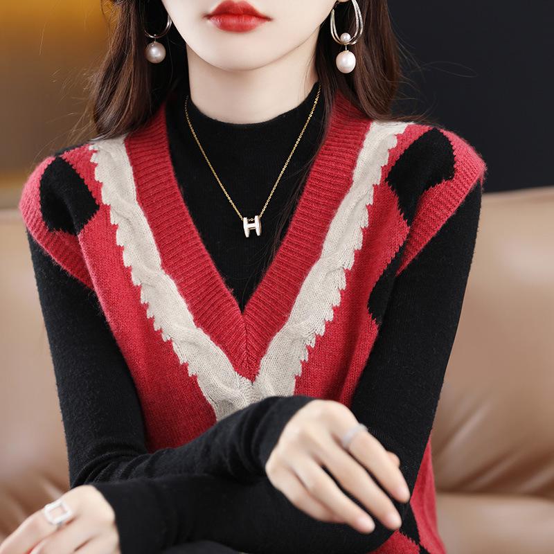 V-Neck Color-Block Loose Layered Women's Vest for Autumn/Winter - Perfect Over Sweaters, Cardigans, Knitwear & Wool Outerwear