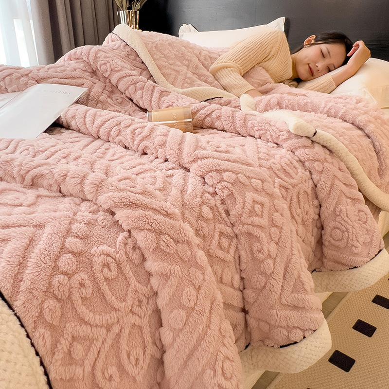 Nordic Double-Layer Thick Coral Fleece Blanket Keep Warm and Super Soft Sofa Nap Cover Queen King Quilt with Velvet for Winter