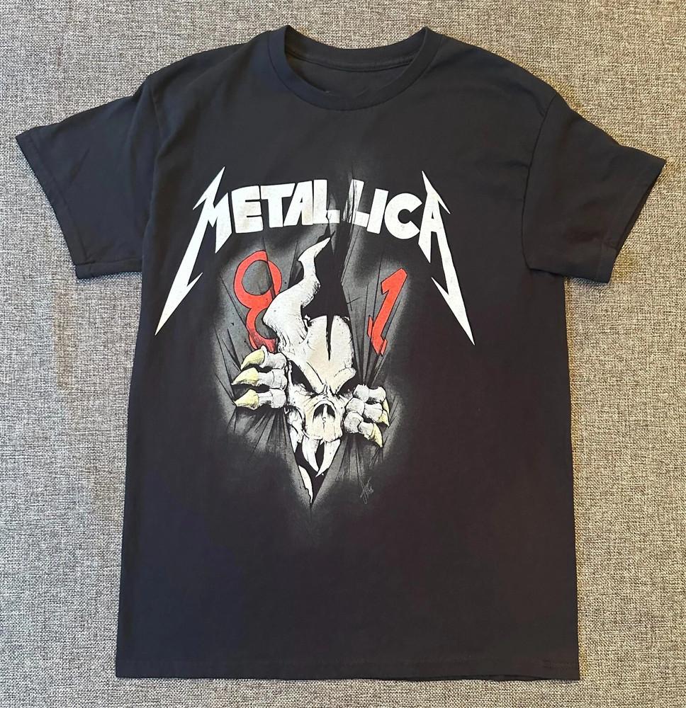 Metallica Череп 1981 Перепечатка Потертый Черный Хэви-метал S-4XL Унисекс Футболка M