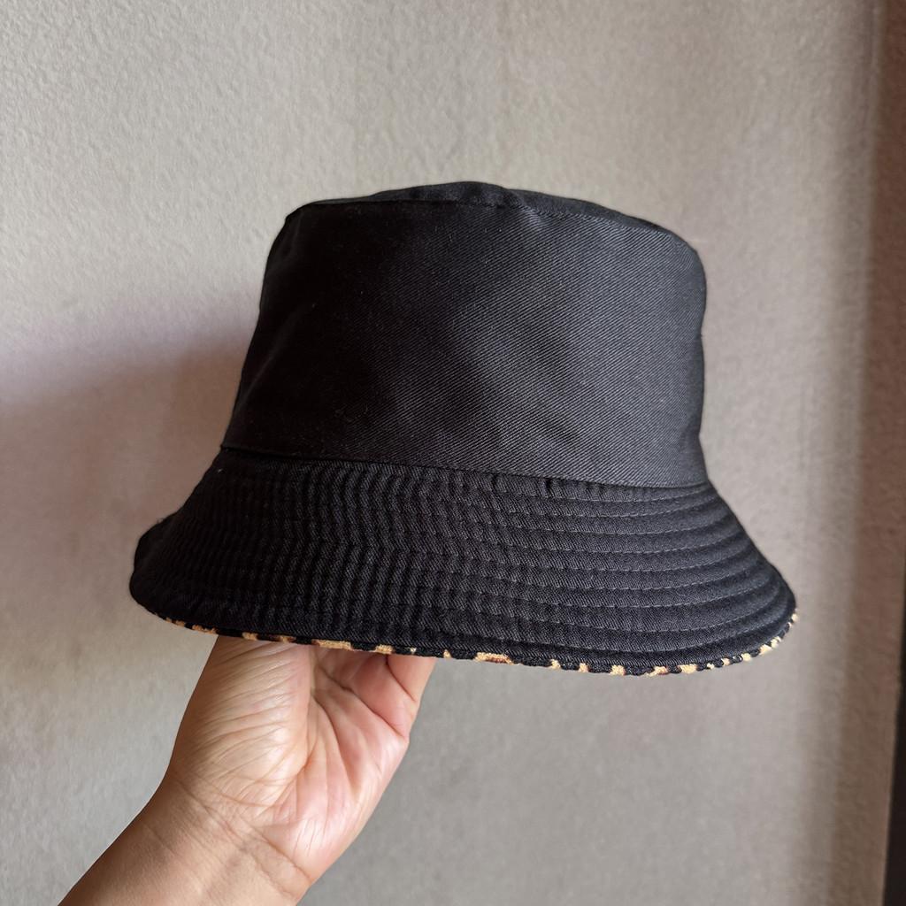 Outdoor-Fischerhut mit Leopardenmuster, beidseitig tragbar, mit breiter Krempe zum Sonnenschutz und für die Sommer-Mode