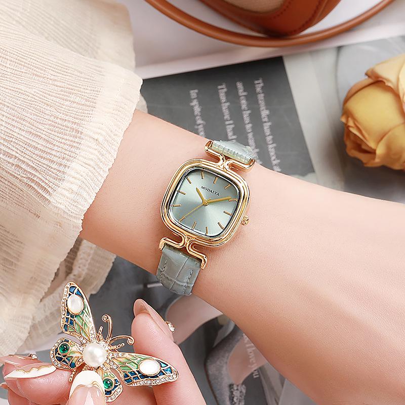 2023 Korean Retro Women’s Quartz Belt Watch: Chic, Versatile, and Timeless