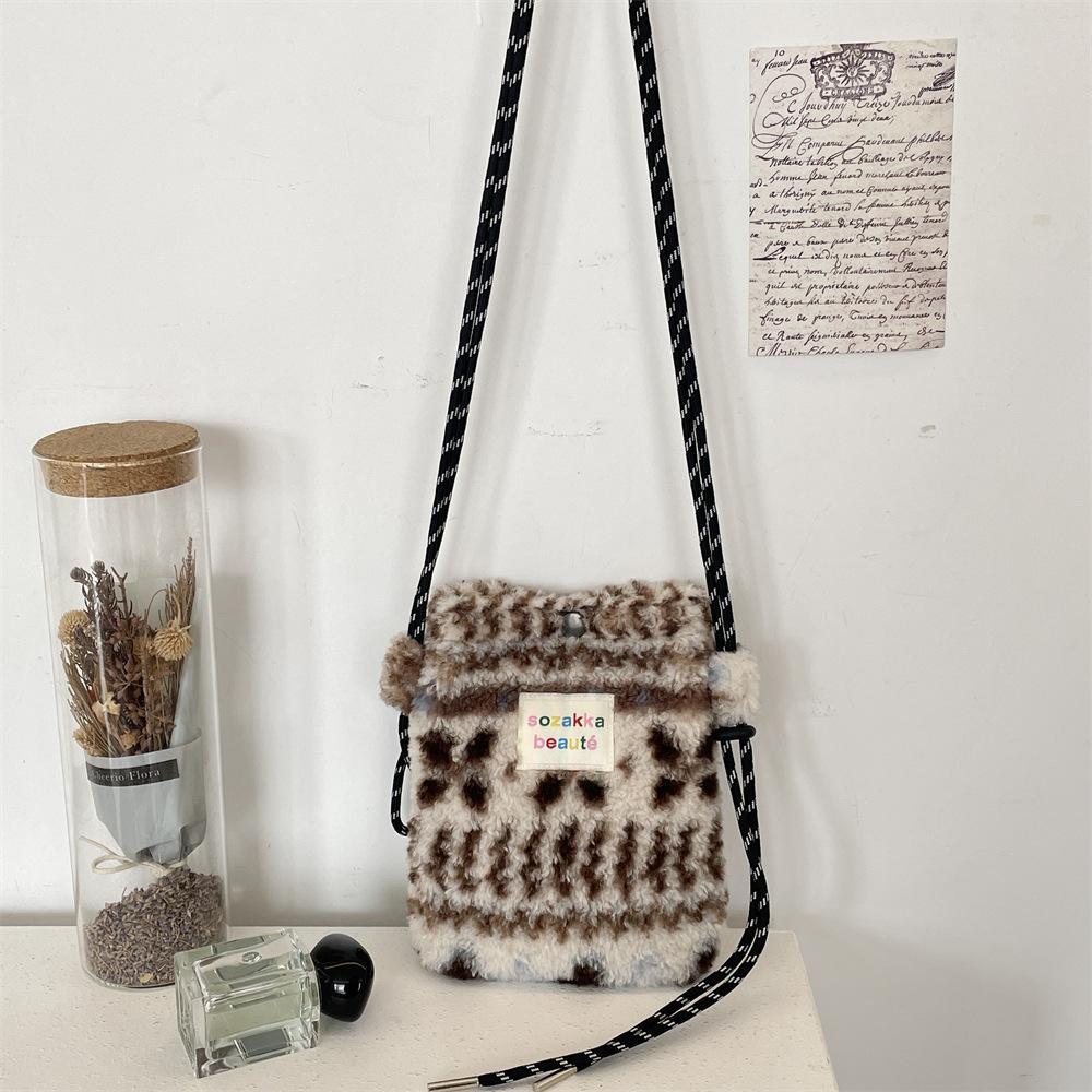 Soft Messenger Bag Plush Flower Commuter Leisure Bag Shopping Underarm Mobile Phone Bag Shoulder Bag