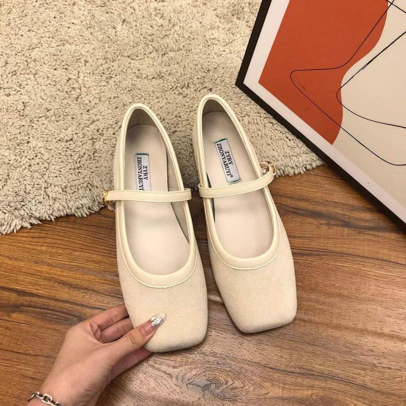 Fairy Wind Square Head Suede Medium Heel Grandma Shoes Girl 2025 Spring Versatile Vintage Soft Leather Mary Jane Coarse Heel Single Shoes Woman