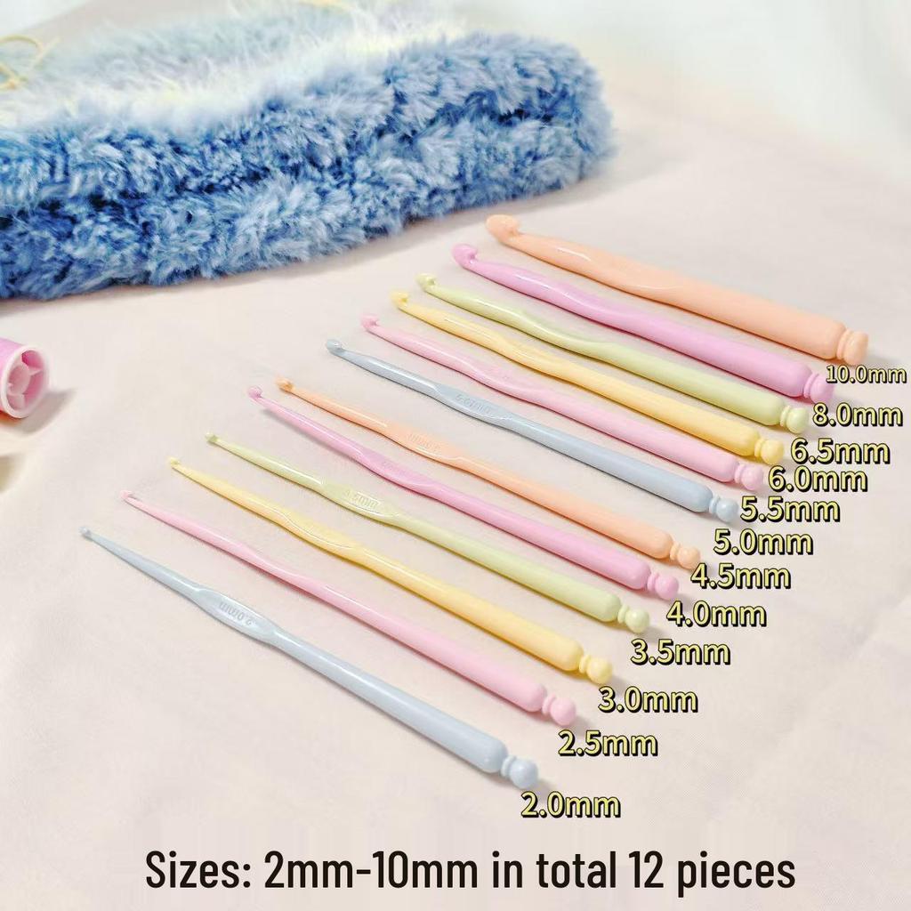 Conjunto de 12 Agulhas de Crochê Coloridas de Plástico para Tricô com Lã e Artesanato DIY de Tecelagem.