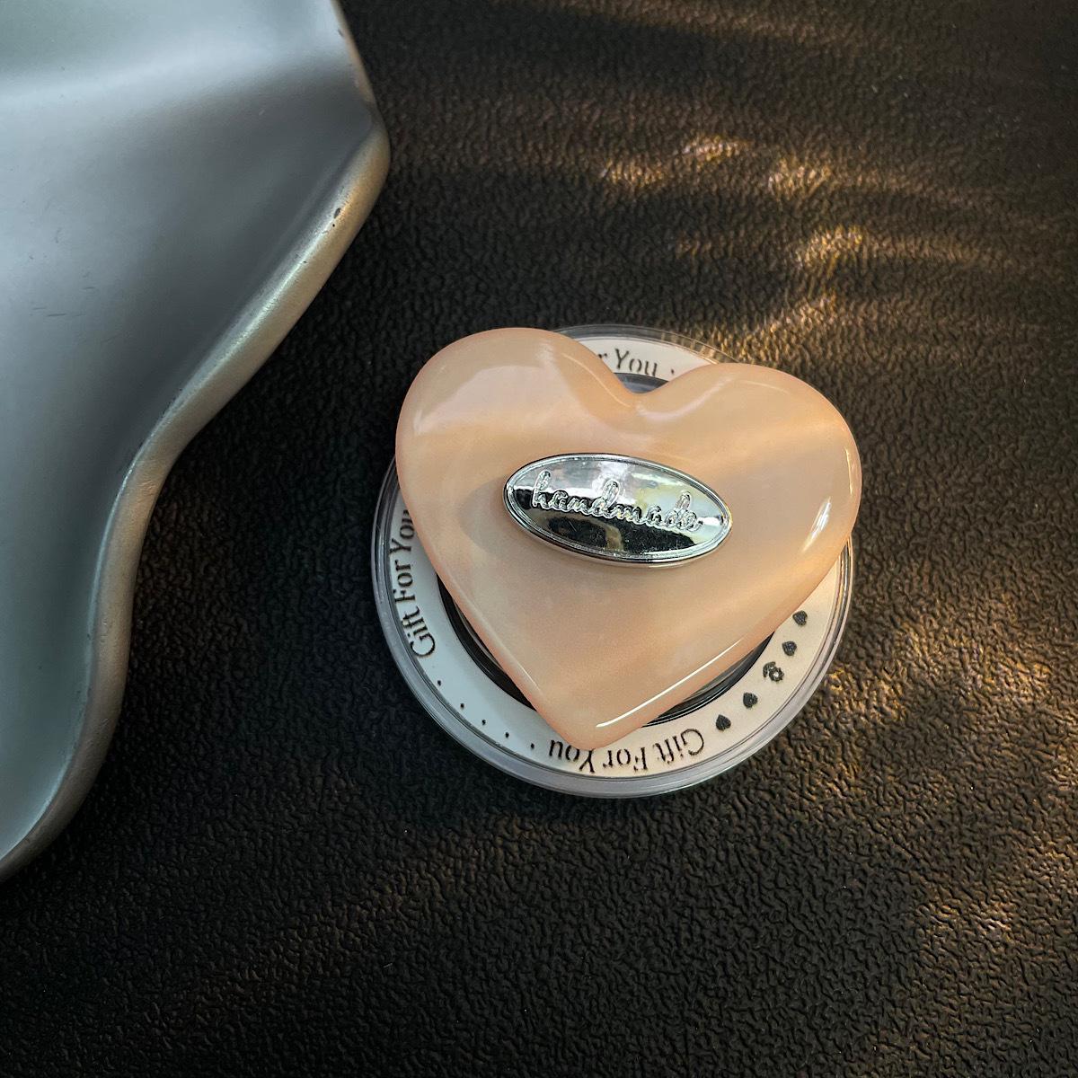 Korean-Style Magnetic Heart Phone Holder with Drip Glue and Retractable Feature