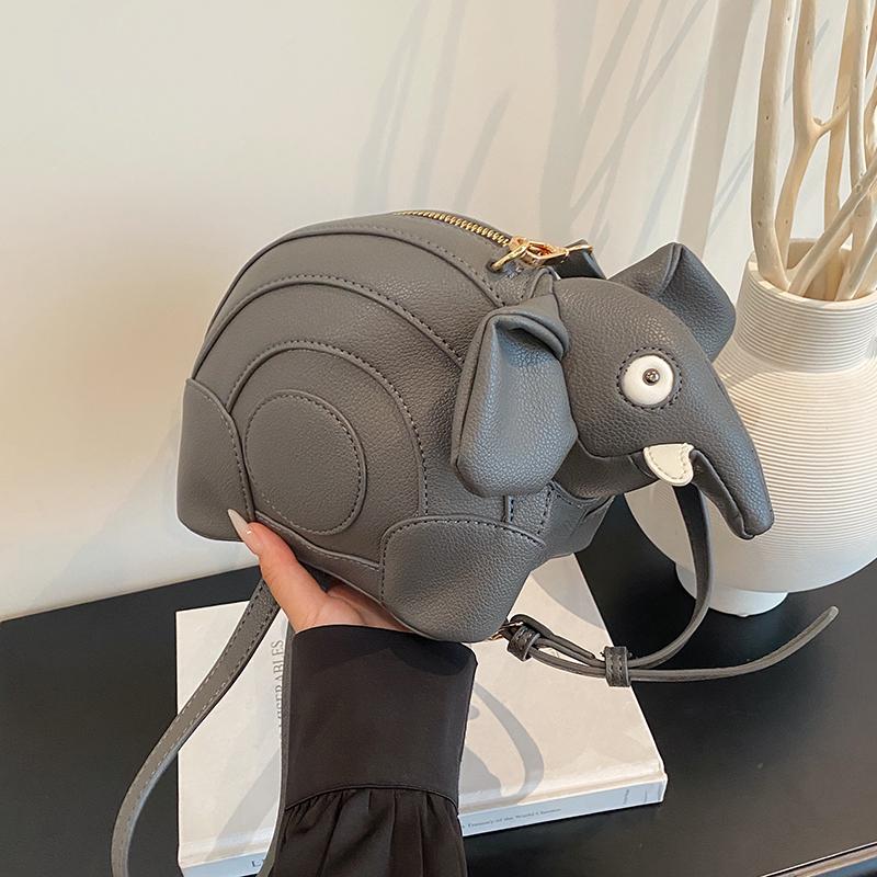 Women's casual fashion creative baby elephant bag large capacity new funny commuter bag