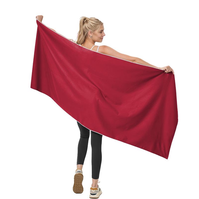 Magnetic Quick-Dry Microfiber Sports Beach Towel