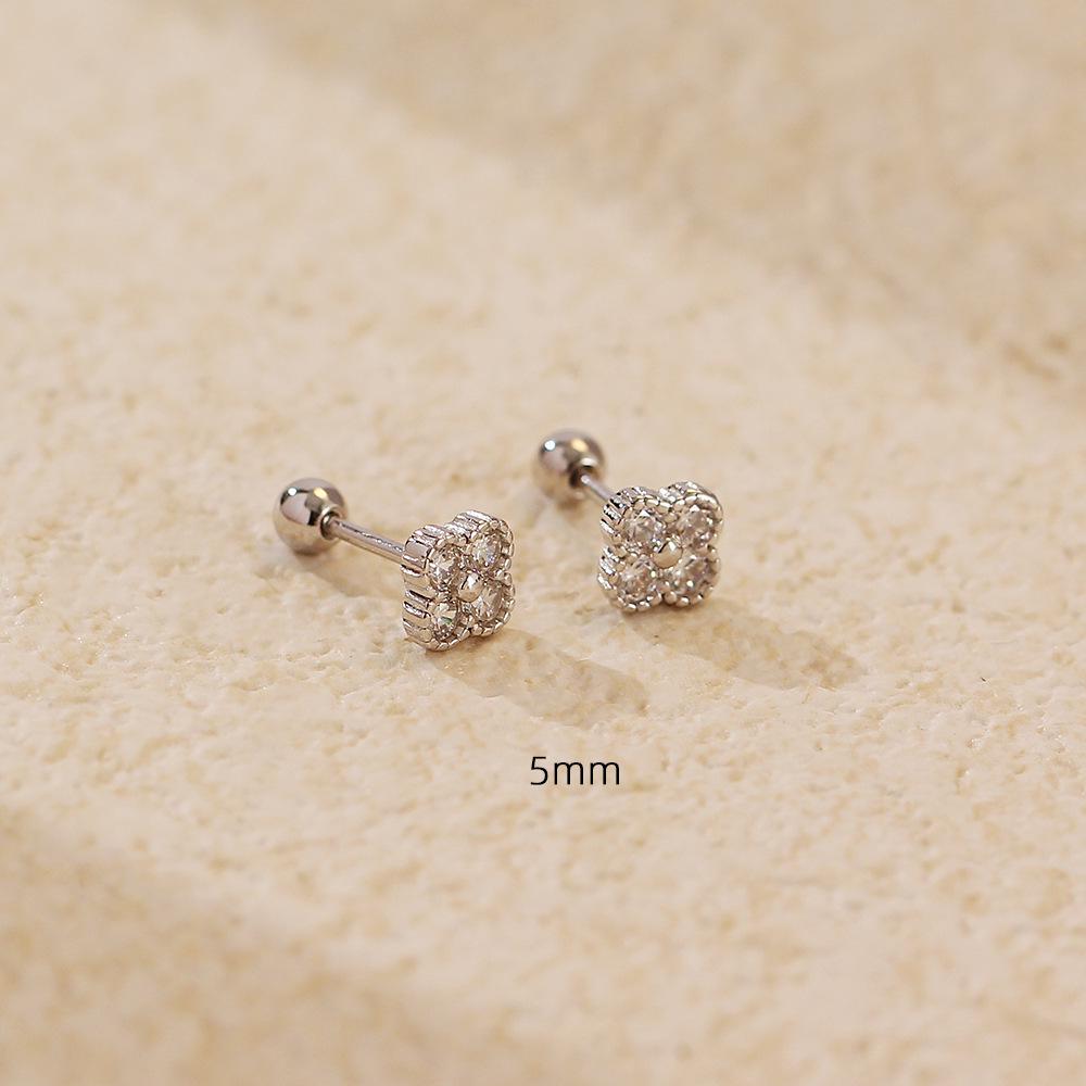 European Retro S925 Sterling Silver Four-Leaf Clover Rhinestone Stud Earrings for Women, High-End Stackable Accessories