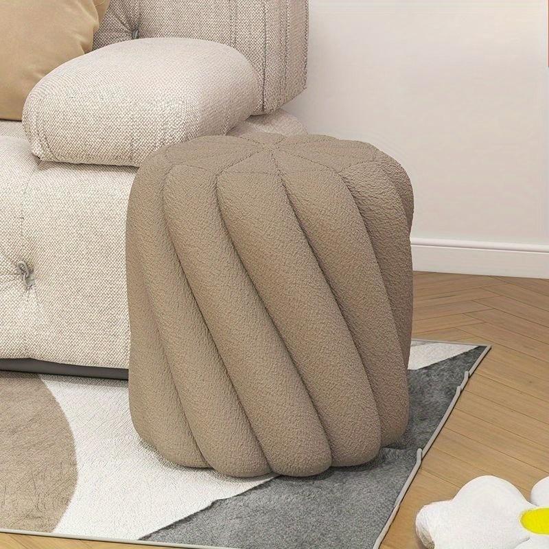 Soft Faux Fur Fluffy Vanity Chair Round Stool Wooden Makeup Stool for Girls Bedroom Living Room Home Nail Salon Seat StylishCozy