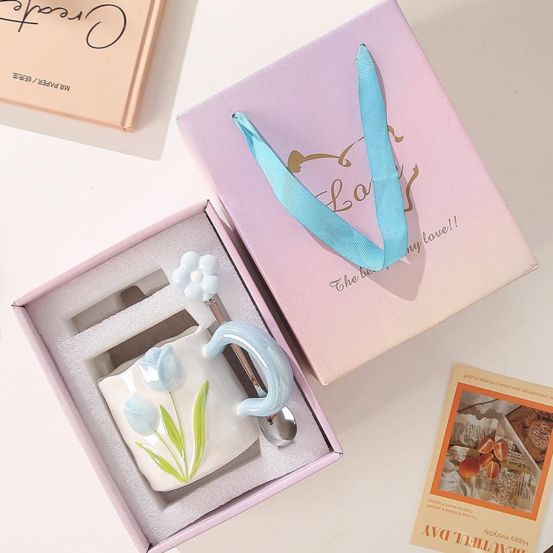 

Кружка-тюльпан ручной росписи высокой ценности Керамическая кружка Подружка невесты Рукавицы Подарок Мероприятие открытия Отправить клиентам 401-500ml