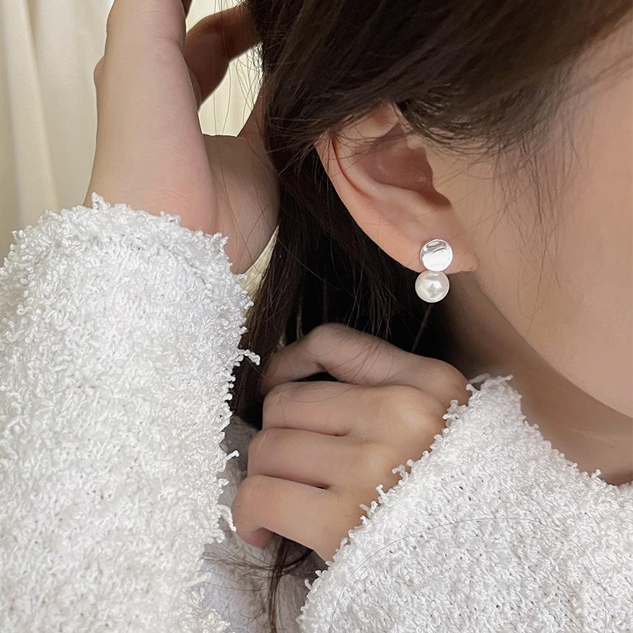Su Chuang S925 Sterling Silver Pearl Stud Earrings for Women - Korean Style, Versatile & Luxurious Light Jewelry