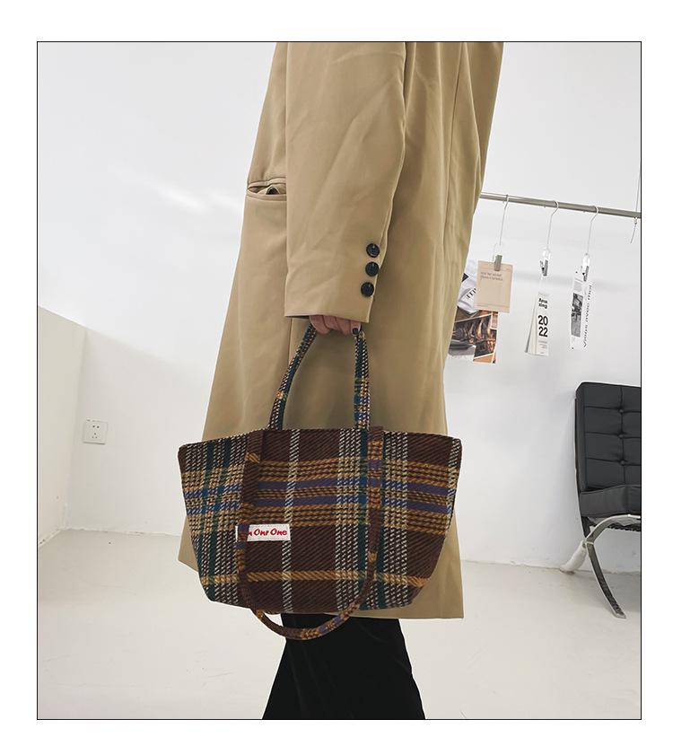 Herbst/Winter Handtasche mit großem Fassungsvermögen im Karomuster - Vielseitige Tragetasche für Damen und Studentinnen im koreanischen/japanischen Stil