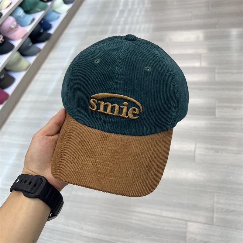 

Цветовая гамма вельветовая бейсболка женская ретро маленькое лицо красная кепка большой обхват головы широкие поля мягкая кепка прилив M（56-58cm） темно-зеленого