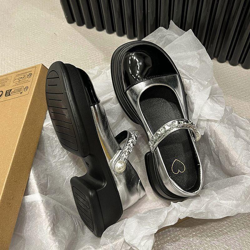 Thick-soled Mary Jane small leather shoes women's summer new one-word buckle round head French retro thick heel high heel single shoes