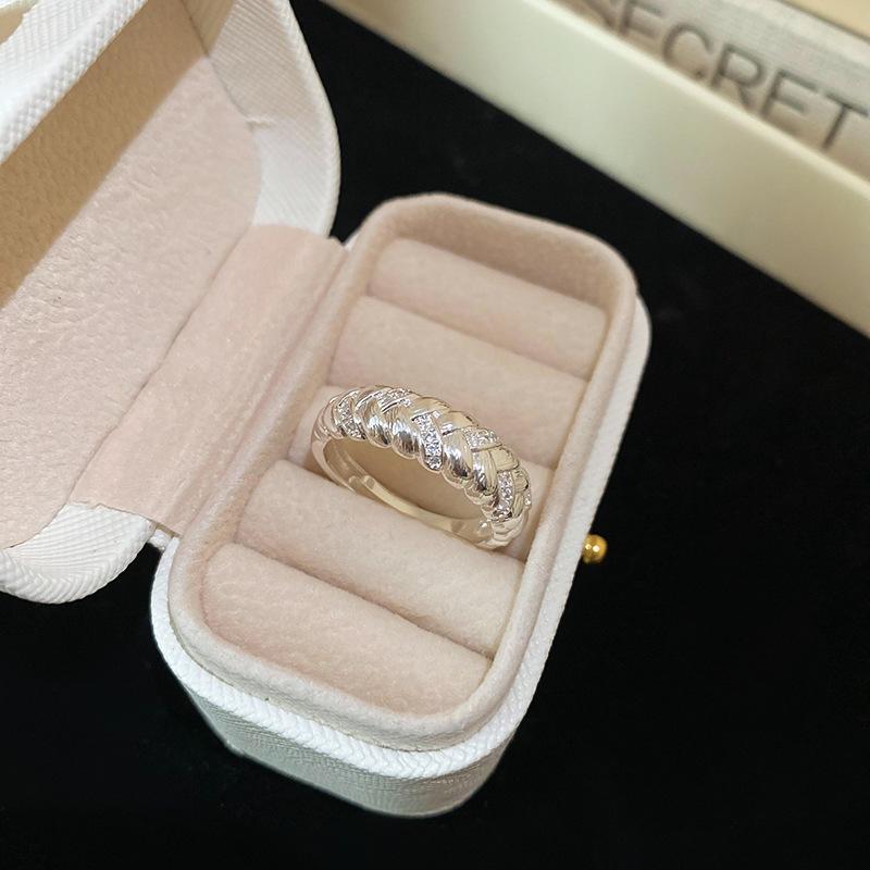 Vintage Palast Blumenring Diamantstil Leichter Luxus Premium Zeigefinger Schmuck