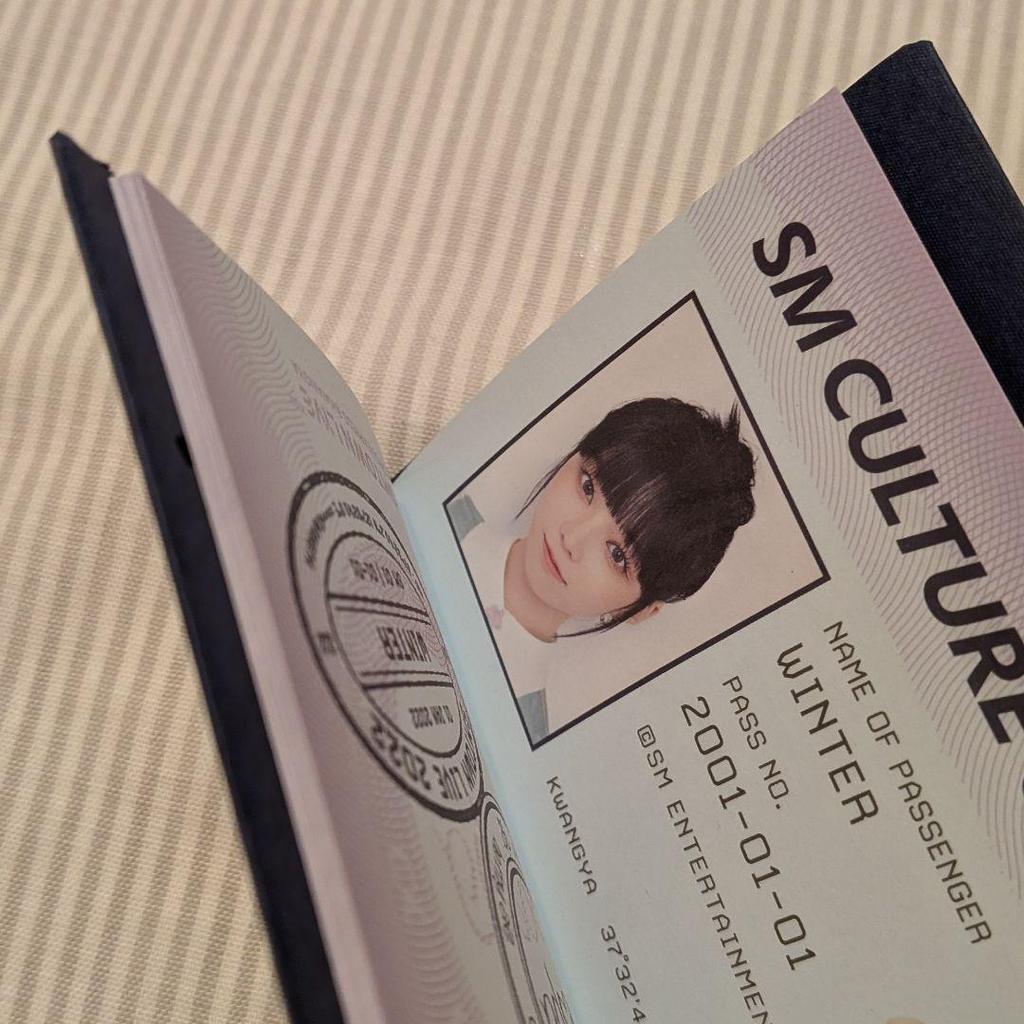 [USED] Aespa Winter Poster, Trading Cards, and More Sets