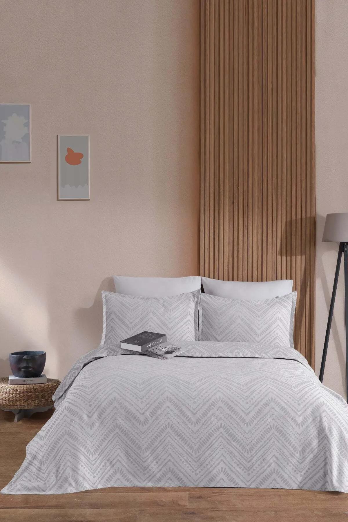 

Linen Look Bedspread Set 3 Piece Double Grey