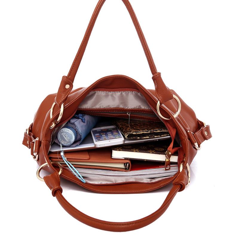 Women's Bag New European and American Fashion Popular Women's Style, Trendy Single Shoulder Fringed Splicing Soft Leather Portable Messenger Bag