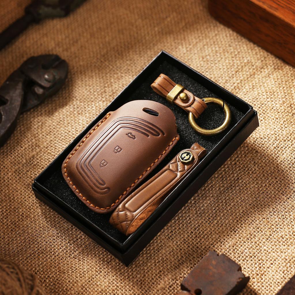 The Retro Key Cover Is Suitable for Baojun's New Rm5rs-5rc6rs3 Wuling Hongguang Mini Ev Leather Protection Bag.