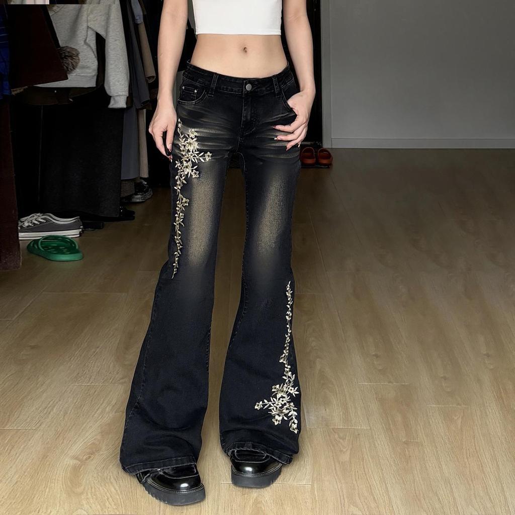 Women's Retro Low-Waist Flared Jeans with Floral Embroidery