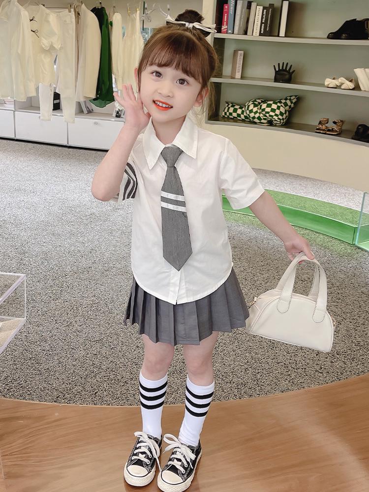 Set Fustă Uniformă JK Stil Academie de Vară - Cămașă Inspirată de Wang Xinling și Fustă Plisată pentru Băieți și Fete, Colecția 2025