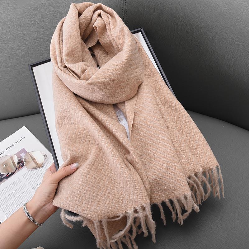Elegant High-End Twill Scarf: Faux Cashmere Tassel Shawl for Women - Autumn/Winter Fashion Trend