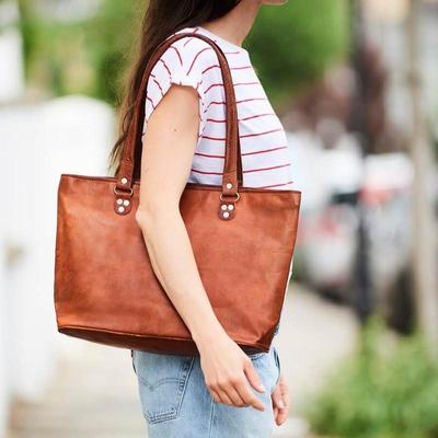 Duża skórzana torba na ramię 16 cali w stylu vintage. Idealna na zakupy, brązowa, damska