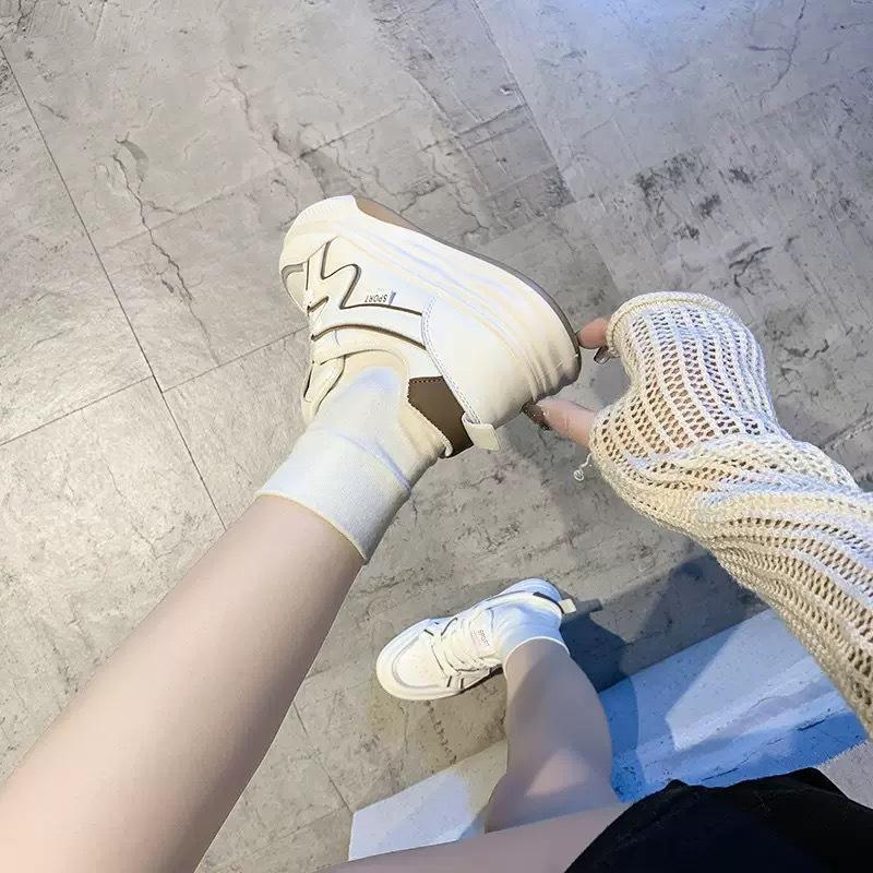 New little white shoes women's 2025 new spring thick baseplate shoes versatile casual shoes flat versatile student shoes