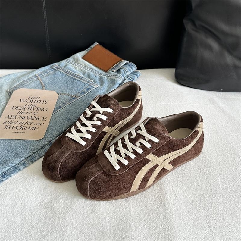 

2025 осень новый ретро сочетание цветов немецкие тренировочные кроссовки женские повседневные мягкая подошва удобные круглый носок шнуровка универсальные кроссовки Форрест Гамп 40 темно-коричневого
