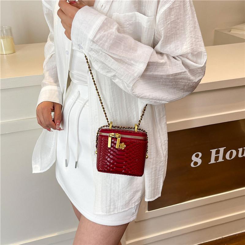 Fashion Crocodile Texture Women Casual Small Square Bag With Chain Golden